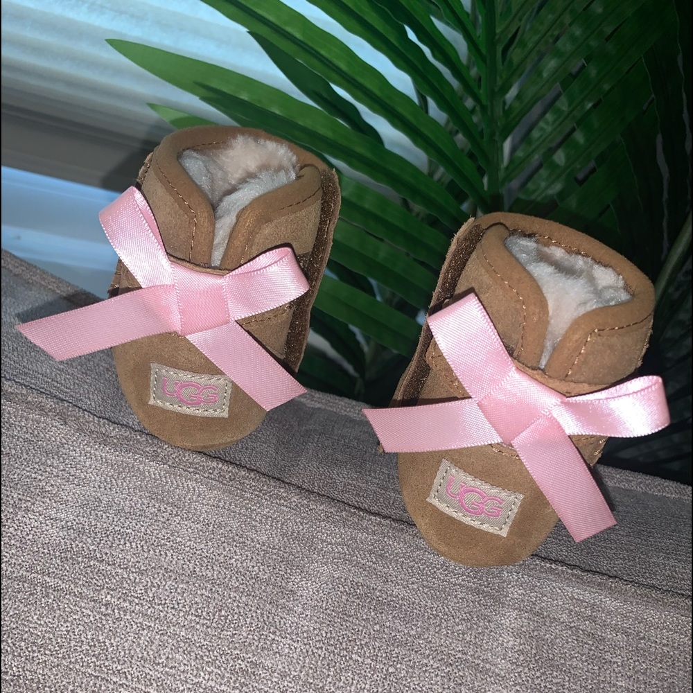 Chestnut & Pink infant UGGs size 1 lightly worn